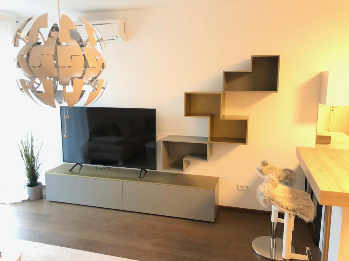 25H Spa-Residenz Pools In & Out, Private Garden & Beach Neusiedl am See Eksteriør billede