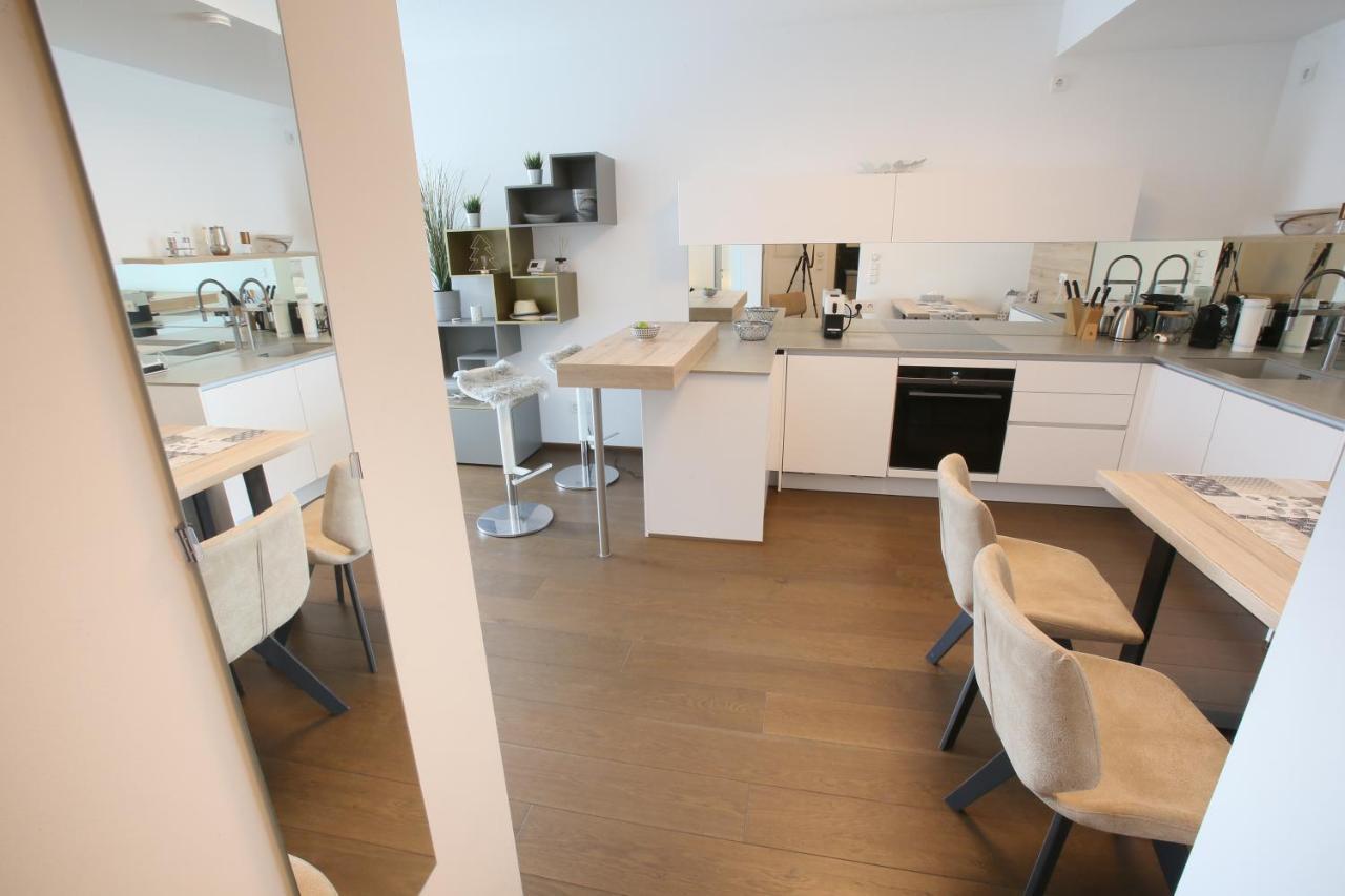 25H Spa-Residenz Pools In & Out, Private Garden & Beach Neusiedl am See Eksteriør billede
