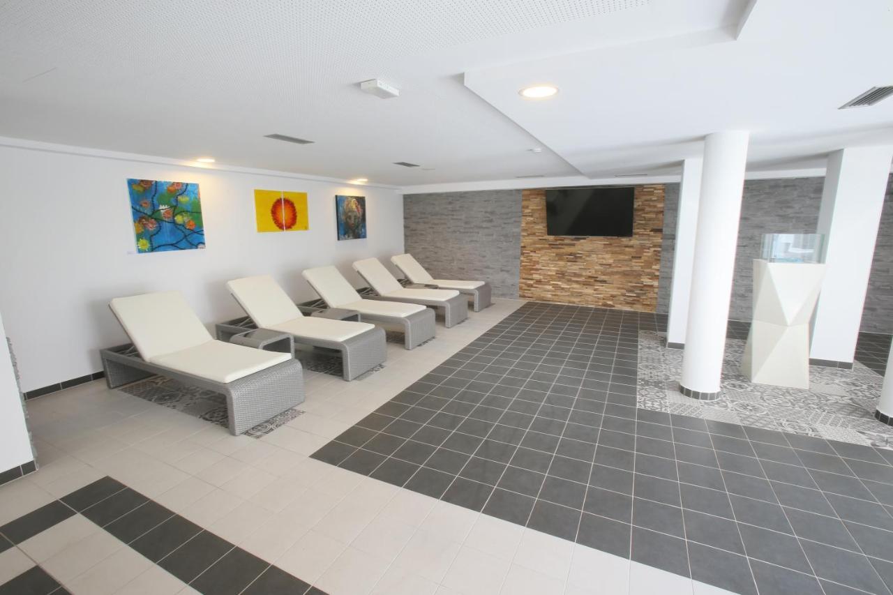 25H Spa-Residenz Pools In & Out, Private Garden & Beach Neusiedl am See Eksteriør billede